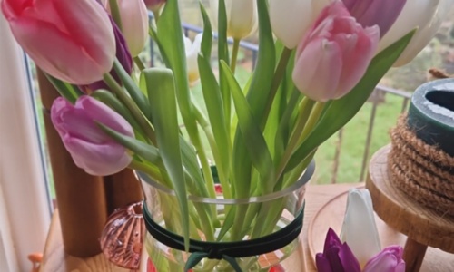 Flower arranging for carers in Surrey